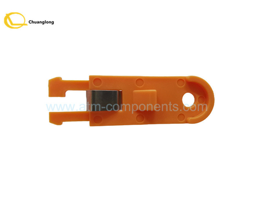 0090023328 009-0023328 قطع الغيار لآلات الصراف الآلي NCR Self Serv Slide Snap Latch Orange