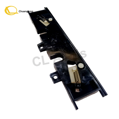 445-0582423 4450582423 أجزاء احتياطية من أجهزة الصراف الآلي NCR S1 باب شاحنة كاسيت بلاستيكي مع مدفع Assy NCR كاسيت مدفع