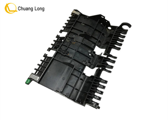 قطع غيار أجهزة الصراف الآلي هيتاشي HCM 3842 WUF-BELT GUIDE 1P004017-001