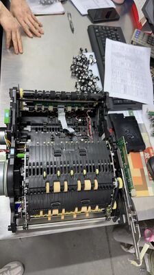 رأس الوحدة الرئيسية Wincor Nixdorf بدون محاذاة CRS ATS 01750240240 جزء احتياطي لآلة الصراف الآلي CRM Kiosk المصرفي 1750240240