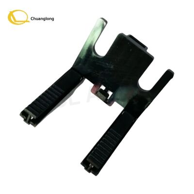 سعر جيد S7010000709 تجميعة عربة الدفع Hyosung لقطع غيار أجهزة الصراف الآلي Hyosung، تجميعة عربة الدفع البلاستيكية Hyosung 7010000709 S7010000709 جديدة متوفرة في المخزون متصل